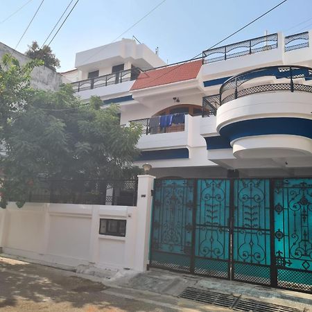 Mishra'S Bungalow Hotel Prayagraj Exterior photo